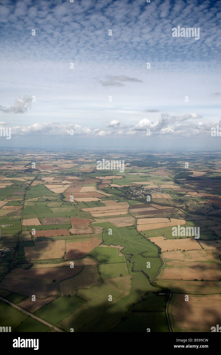 Vue aérienne au nord-est du pays de l'Est Angleterre champs Northamptonshire UK oblique de haut niveau Banque D'Images