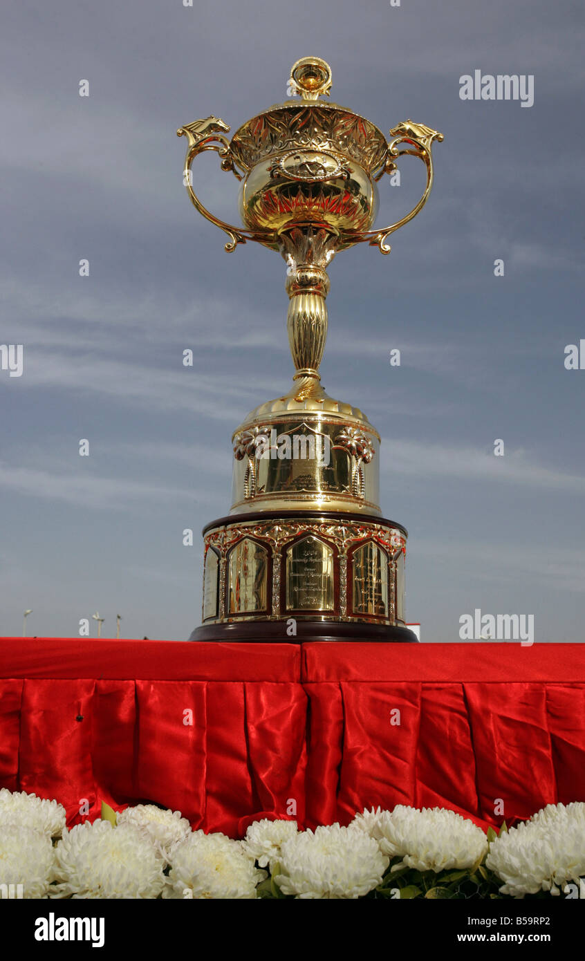 La coupe pour le vainqueur de la Coupe du Monde de Dubaï, Dubaï, Émirats Arabes Unis Banque D'Images