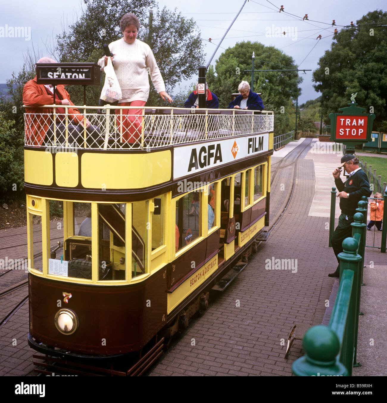 UK Angleterre Devon Seaton Tramway véhicule à la station de Colyton Banque D'Images