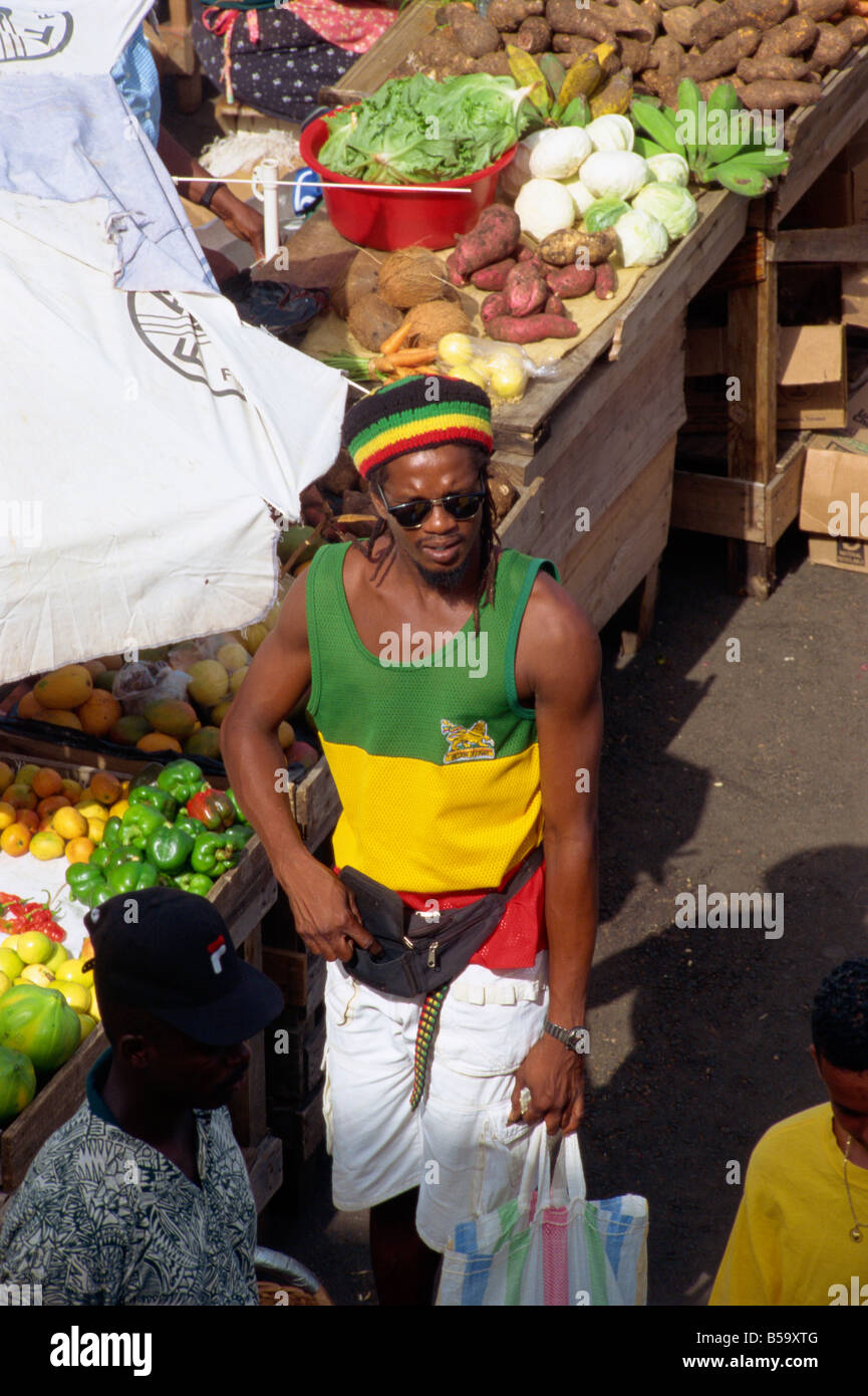 Marché le samedi St George s Grenade Îles du Vent Antilles Caraïbes Amérique centrale Banque D'Images