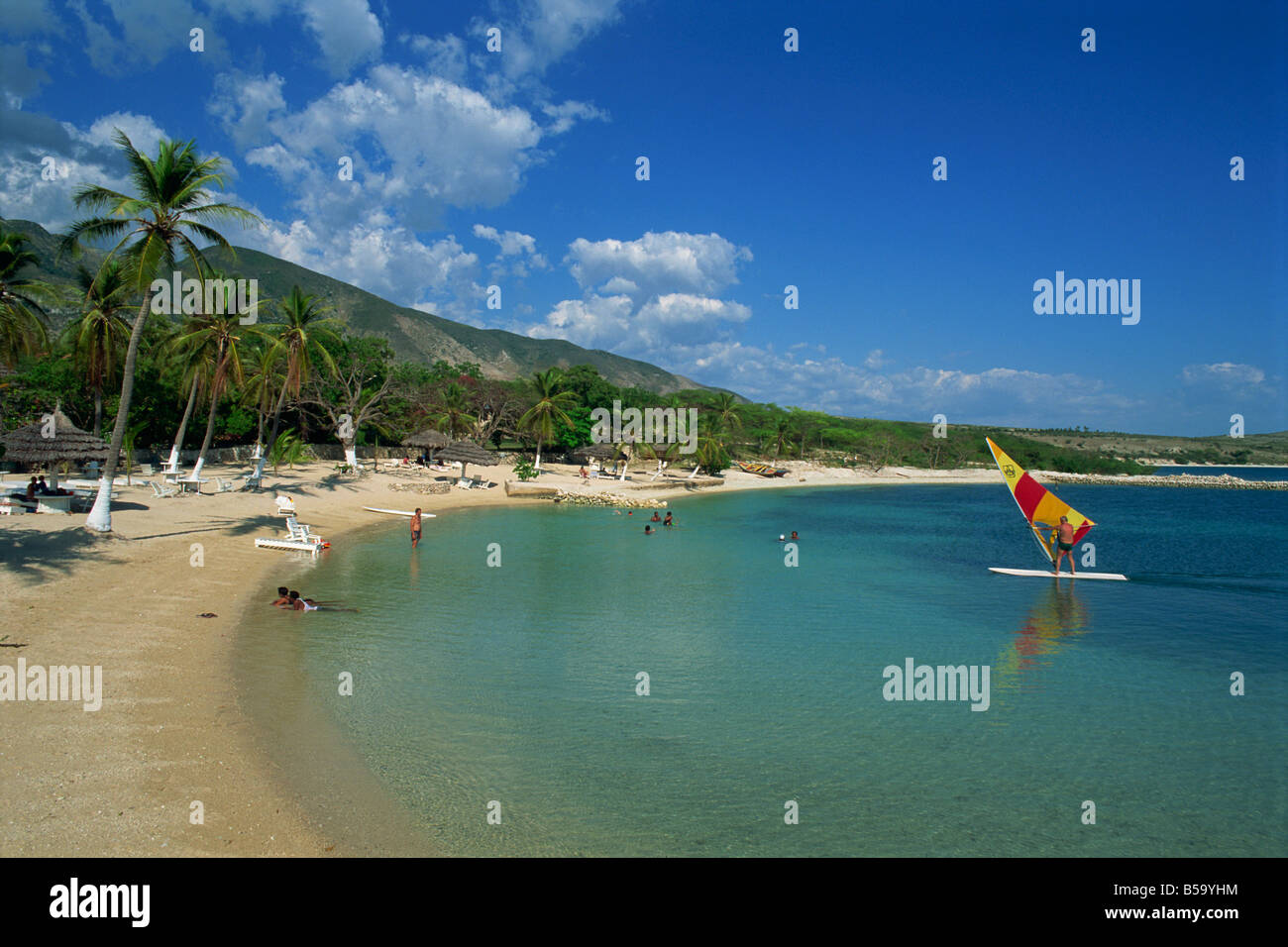 La plage de la plage de Kyona Club près de Port-au-Prince Haïti Caraïbes L Murray Banque D'Images