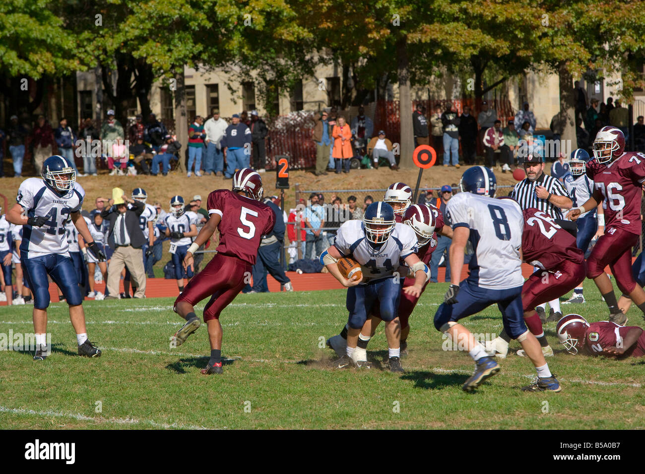 L'école de football haut haut haut Randolf vs Morristown Banque D'Images