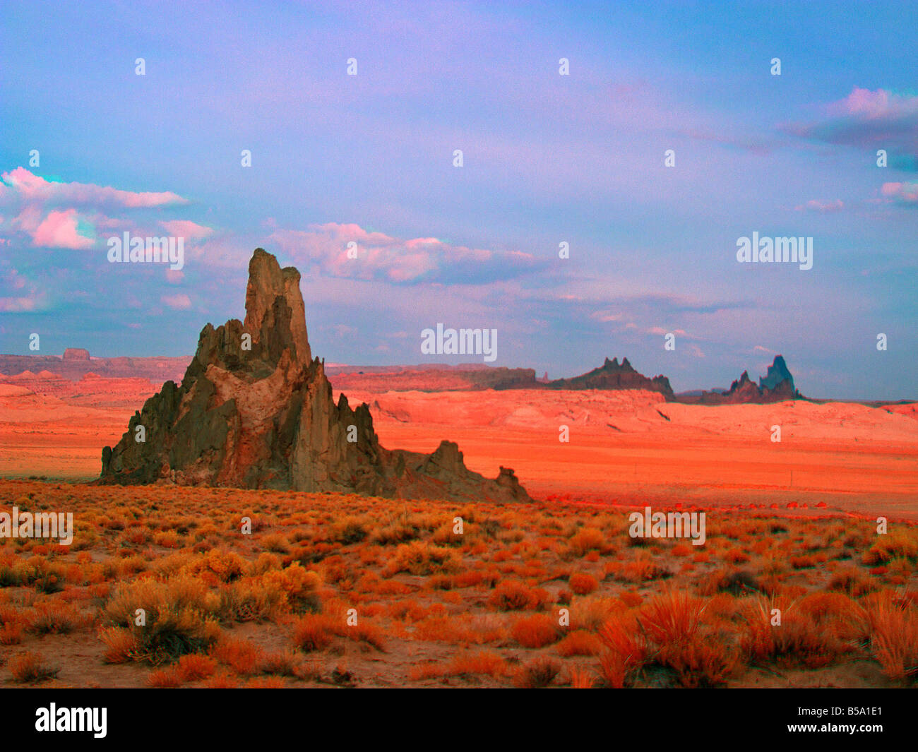 Church Rock, Kayenta, Arizona, USA dans False-Color Infrared Banque D'Images