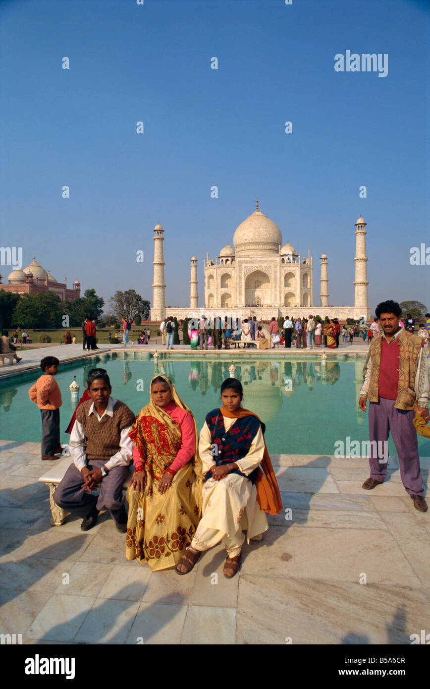 Le Taj Mahal, construit par Shah Jahan pour son épouse, site du patrimoine mondial de l'état de l'Uttar Pradesh Agra Inde Asie Banque D'Images