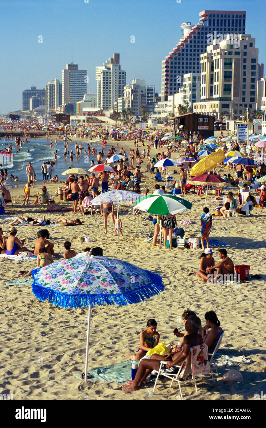 Plage et Mer, à Tel Aviv, Israël, Moyen Orient Banque D'Images