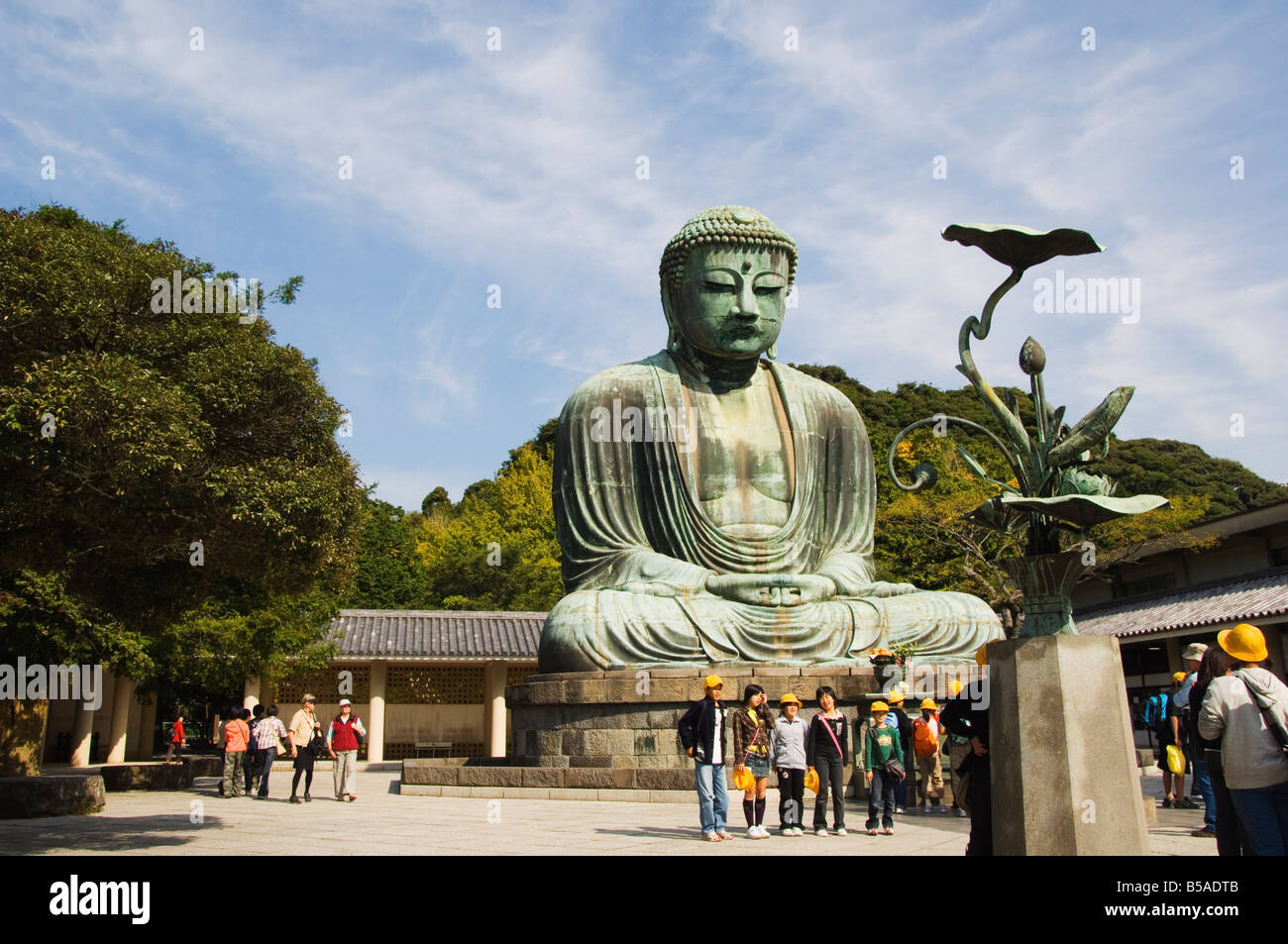 Big Buddha Daibutsu construit en 1252 pesant 121 tonnes Ville Kamakura Kanagawa l'île de Honshu au Japon Asie Banque D'Images