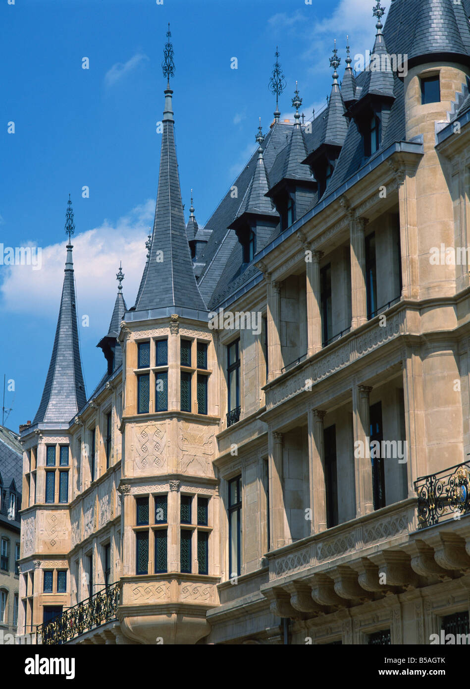 Tourelles sur le Palais grand-ducal dans la ville de Luxembourg Europe Banque D'Images