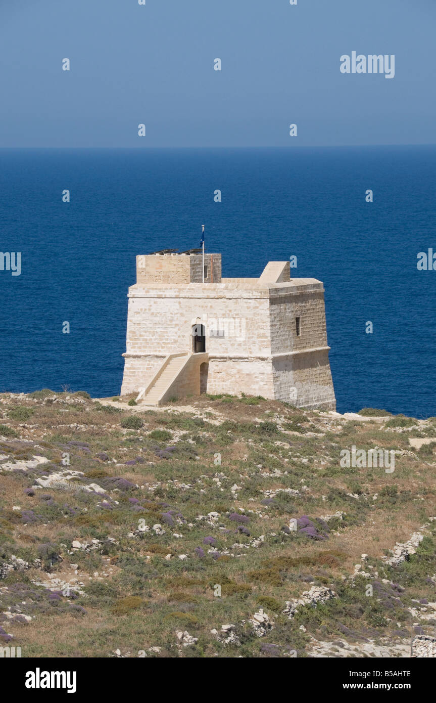 Tour de Qawra près de Dwejra Point, Gozo, Malte, Europe Banque D'Images