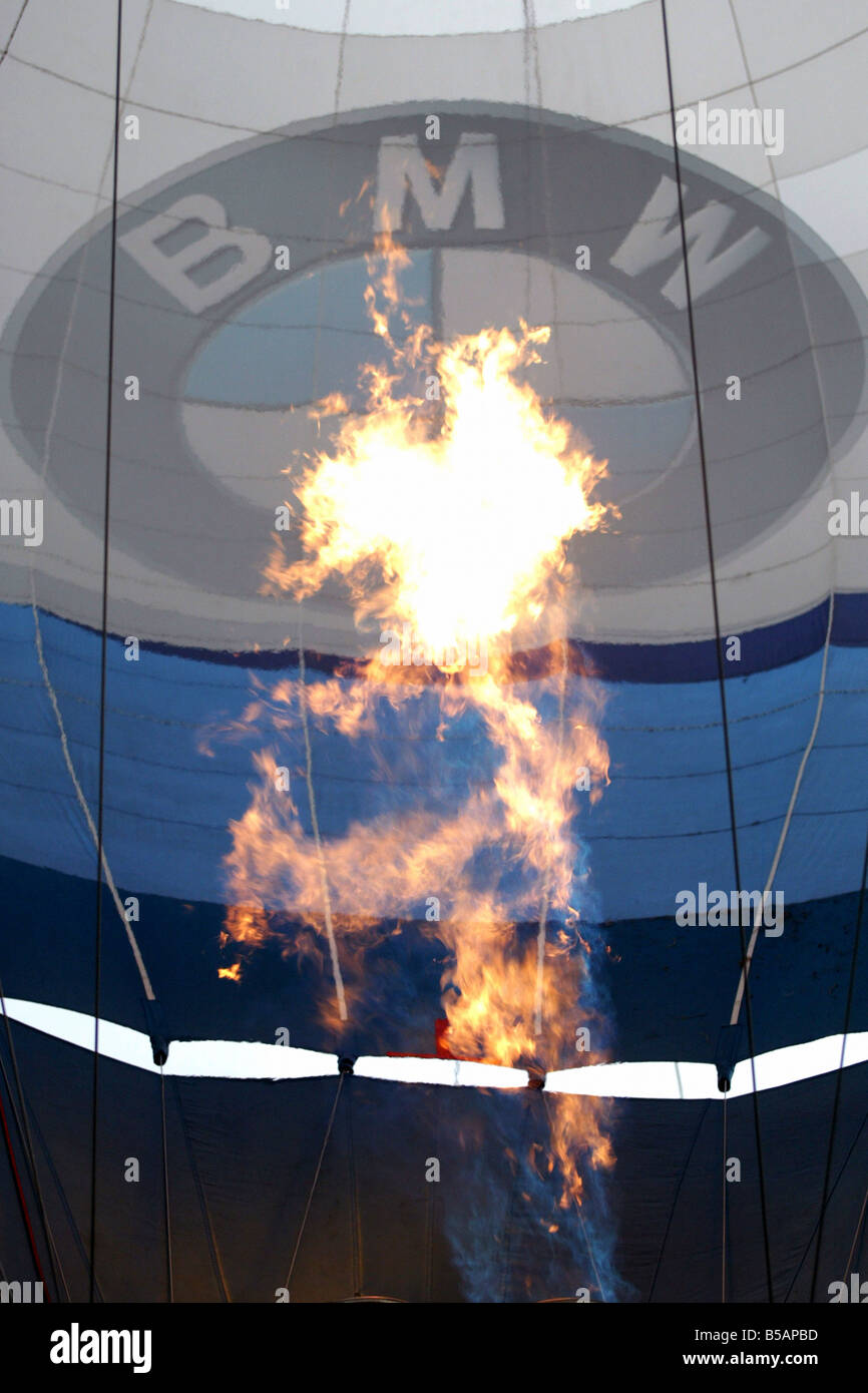 Logo de BMW sur un ballon à air chaud Banque D'Images