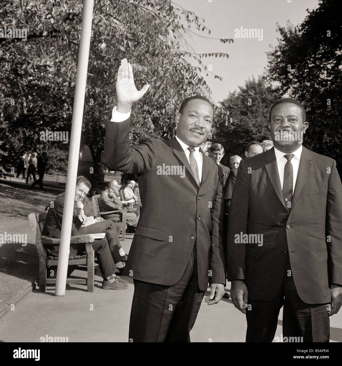 Martin Luther King Novembre 1964 est arrivé à Londres hier 1960 LAFjan05 15 Janvier marque l'anniversaire des droits civils des Noirs américains, Martin Luther King Né à Atlanta en Géorgie en 1929 Lauréat du Prix Nobel de la paix en 1964 Banque D'Images