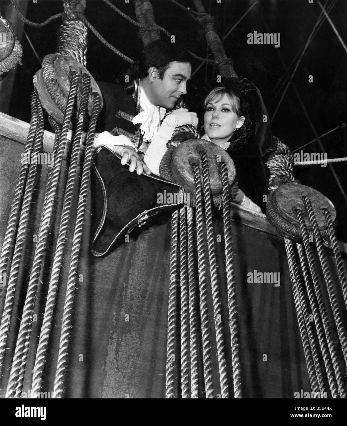 L'actrice Kim Novak, Moll Flanders, avec Richard Johnson. Octobre 1964 Banque D'Images