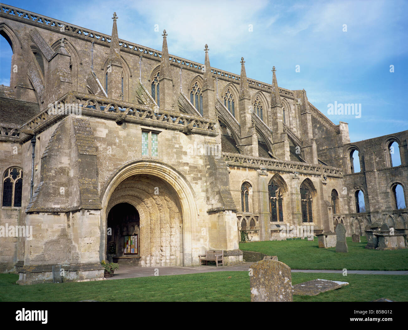 Arche normande et arcs-boutants, Abbaye de Malmesbury, Malmesbury, Wiltshire, Angleterre, Europe Banque D'Images