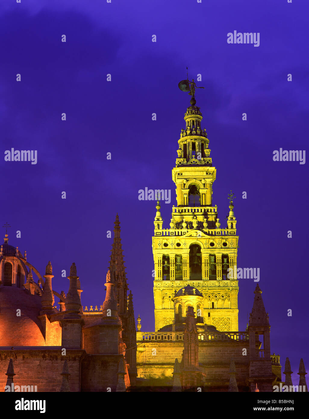 La Giralda, symbole de la ville de Séville, en Andalousie, Espagne, Europe Banque D'Images
