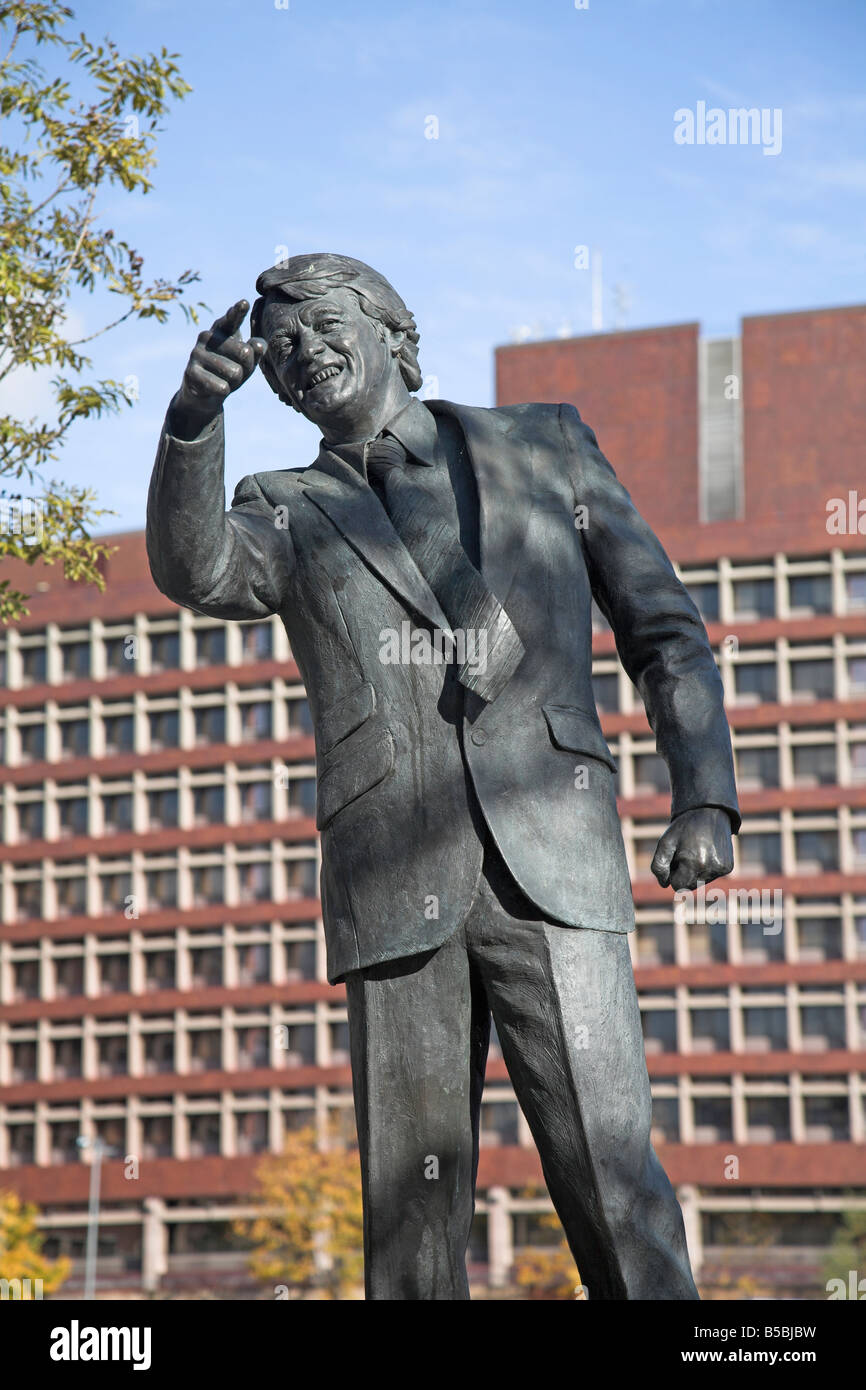 Statue de Sir Bobby Robson Ipswich Suffolk Angleterre Banque D'Images