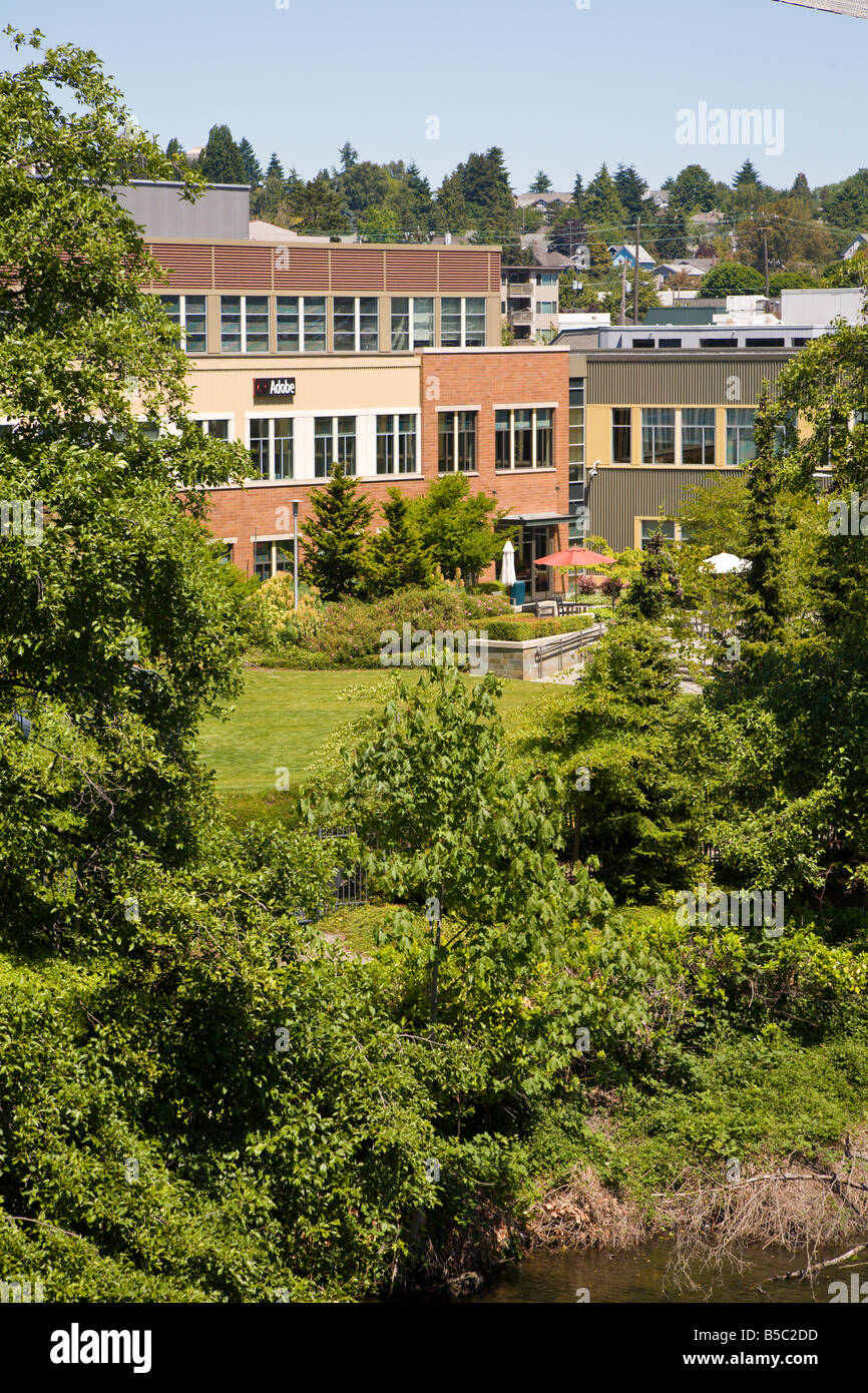 L'arrière de la société Adobe au pied du pont Fremont à Seattle, Washington Banque D'Images