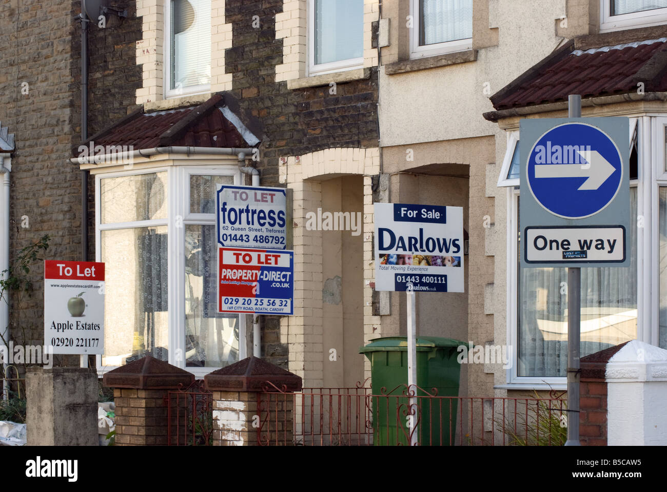 Maisons à vendre et à louer à Treforest, Pontypridd, Pays de Galles, Royaume-Uni, qui sont généralement utilisés comme logement étudiant. Banque D'Images