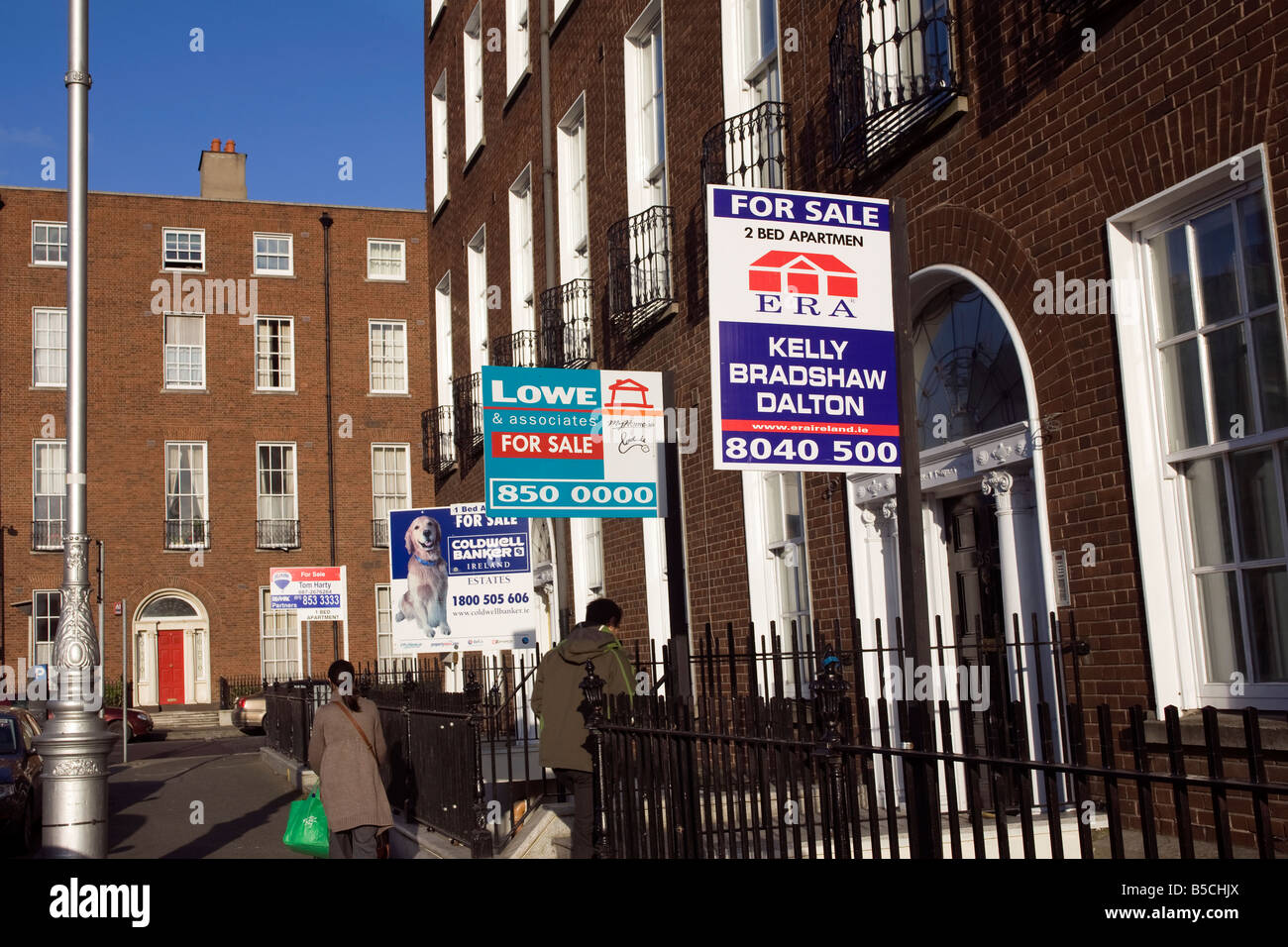 Pour Dublin Irlande carrés Mountjoy Signes de vente Banque D'Images