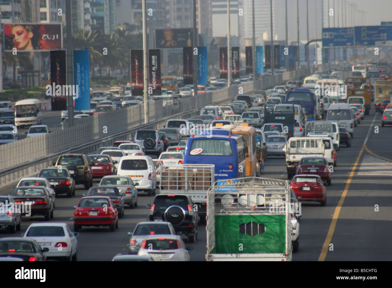 Embouteillage de Dubaï sheikh Sheikh Zayed Road Dubai Banque D'Images