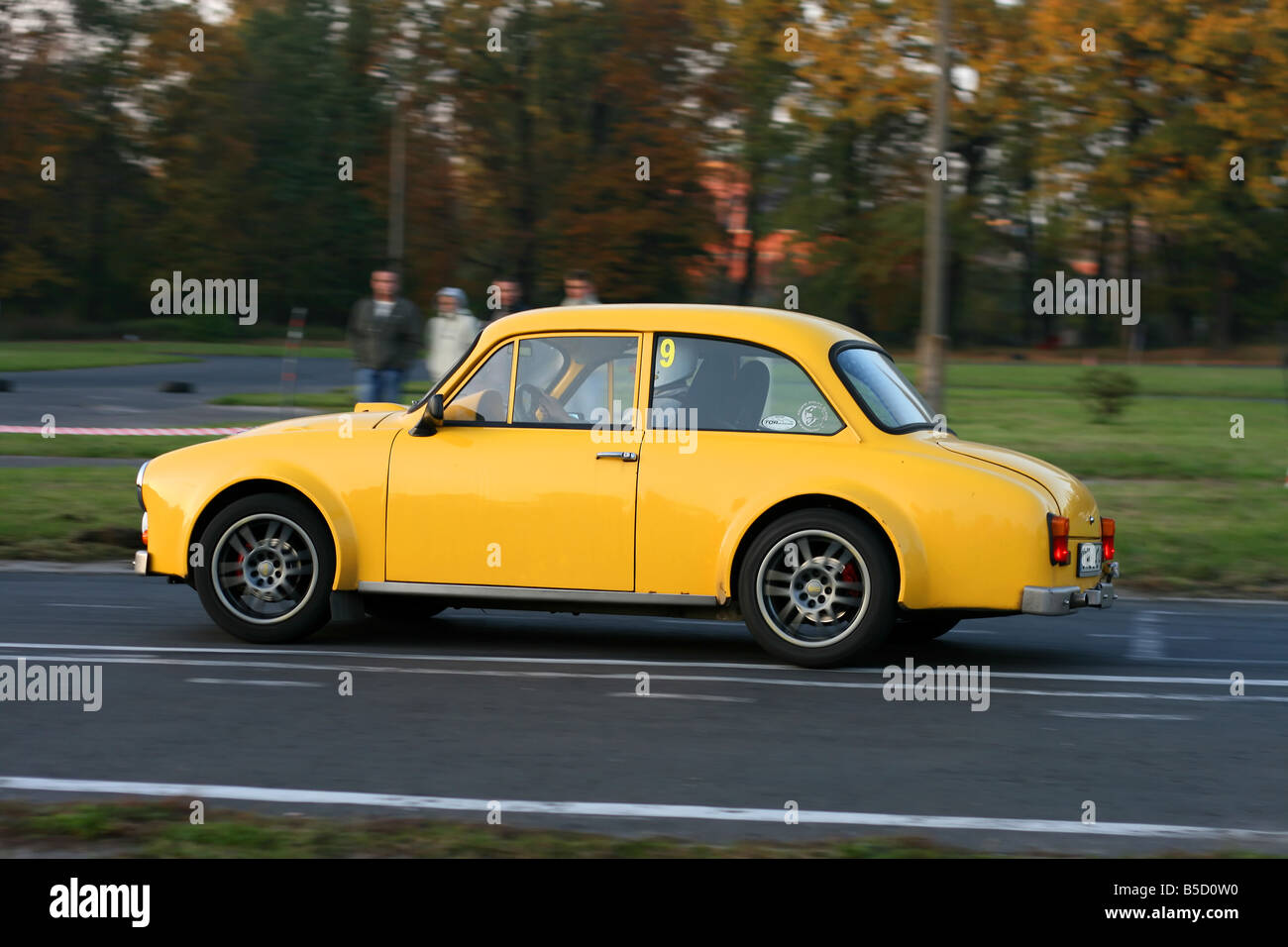 Vieille voiture rallye concours retro motion blur Banque D'Images