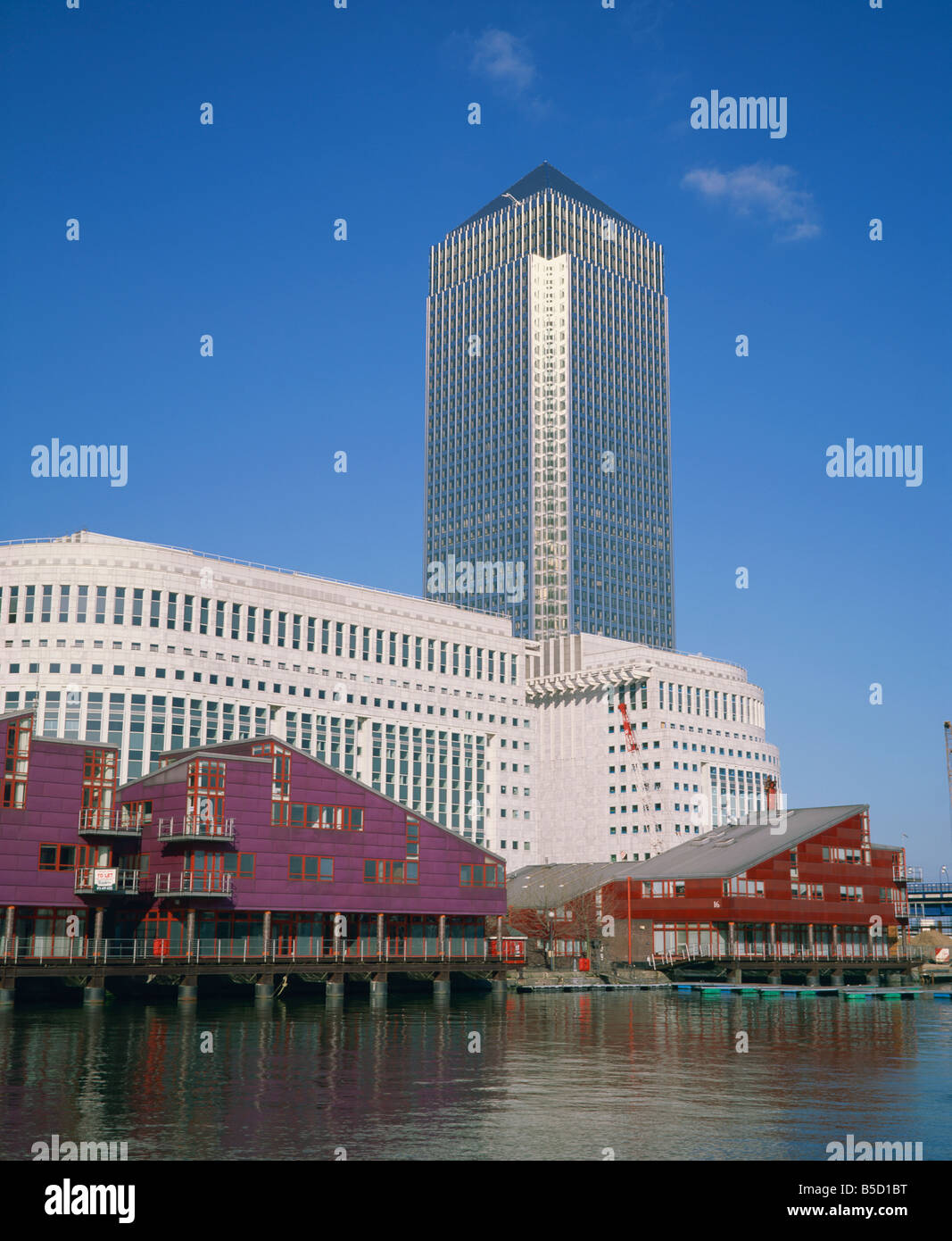 Canary Wharf et de l'architecture moderne Docklands Londres Angleterre Royaume-uni R Rainford Banque D'Images