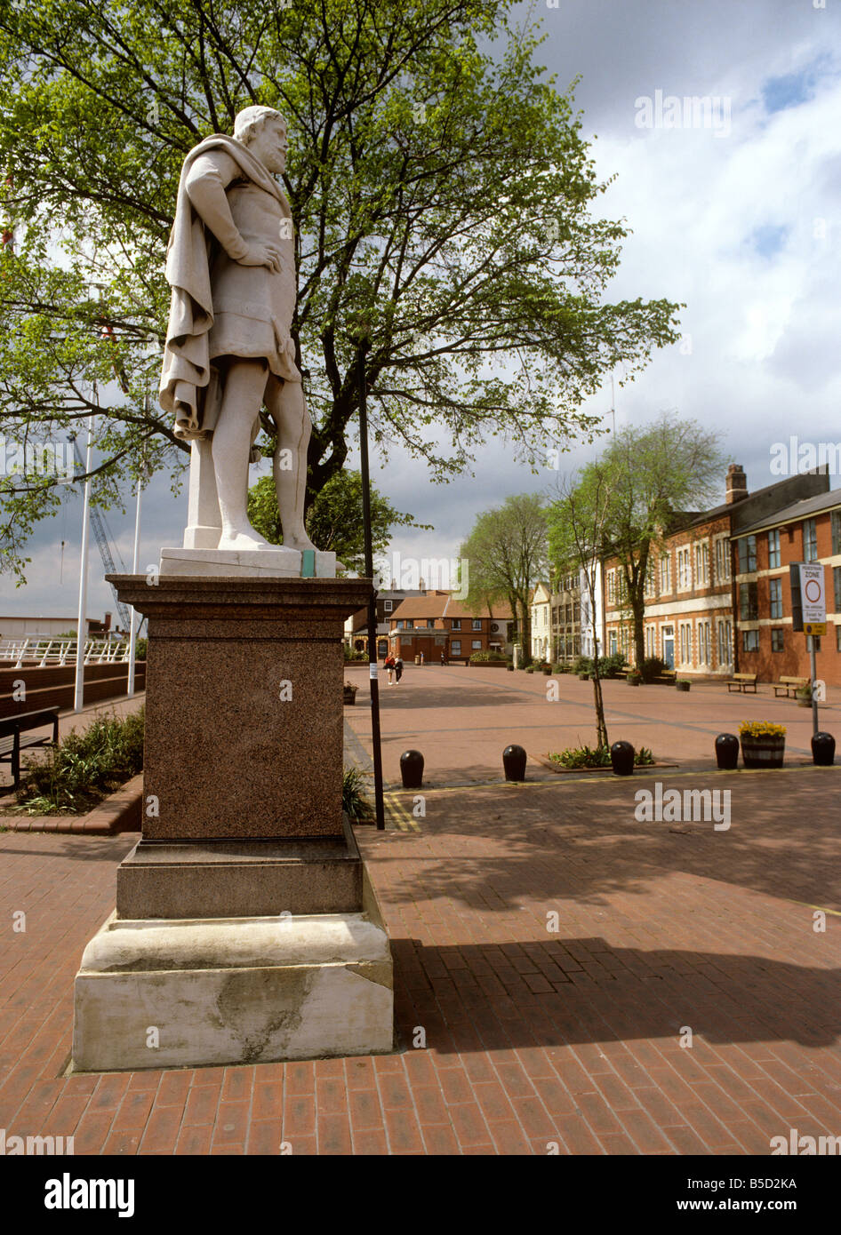 UK Angleterre Humberside Kingston Upon Hull statue de Sir William de la Pole premier maire de Hull Banque D'Images