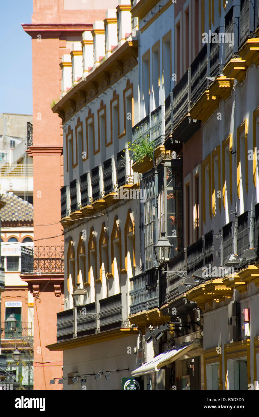 Principal quartier commerçant, près de la rue Sierpes rue Tetuan, Séville, Andalousie, Espagne, Europe Banque D'Images