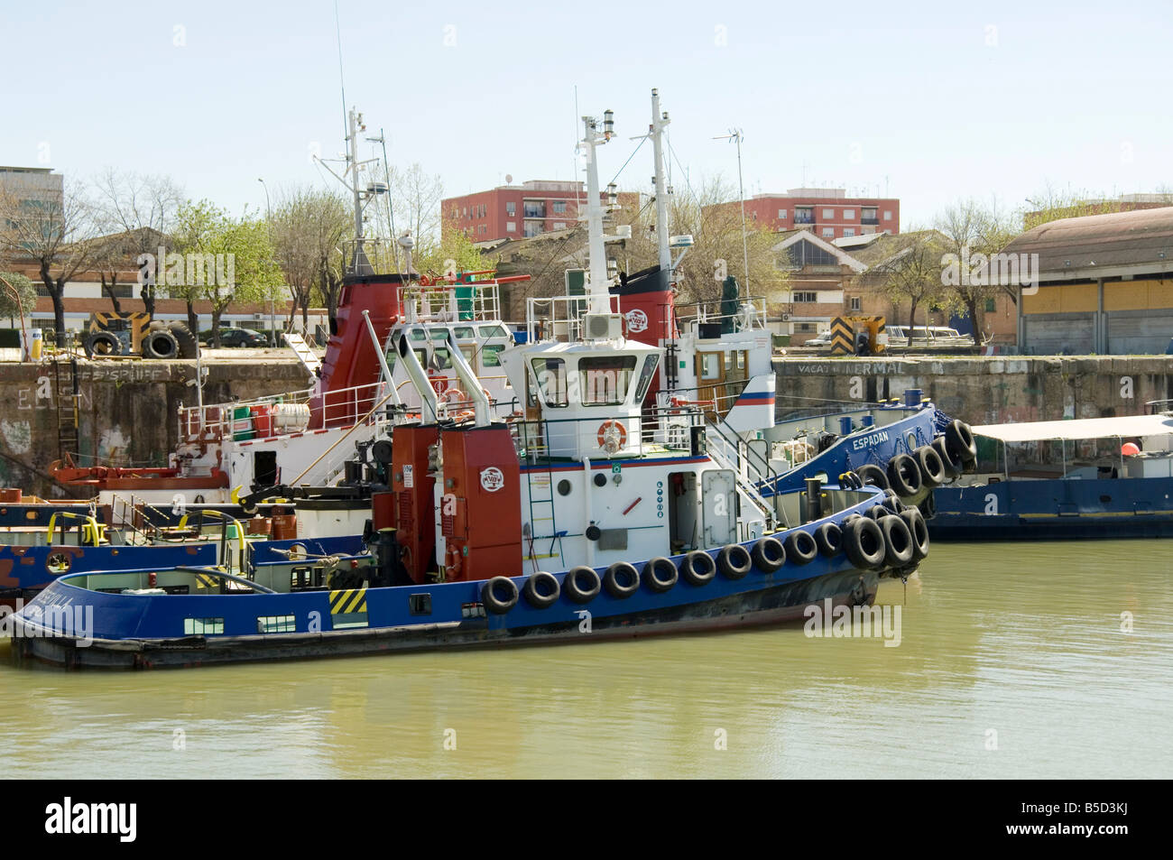 Le port de Séville sur la rivière Rio Guadalquivir, Séville, Andalousie, Espagne, Europe Banque D'Images