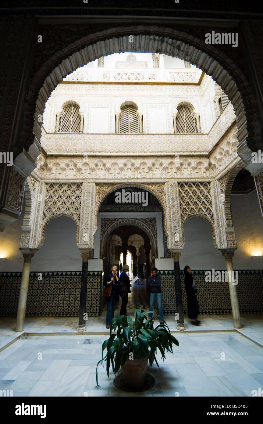 Patio de la Dolls (Patio de las Munecas), l'Alcazar, le quartier de Santa Cruz, à Séville, Andalousie, Espagne (Andalousie) Banque D'Images