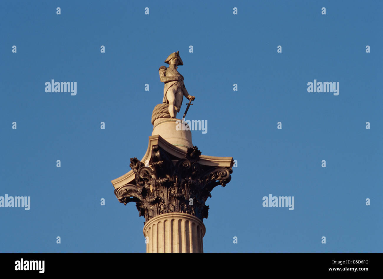 La colonne Nelson, Trafalgar Square London England UK R Rainford Banque D'Images