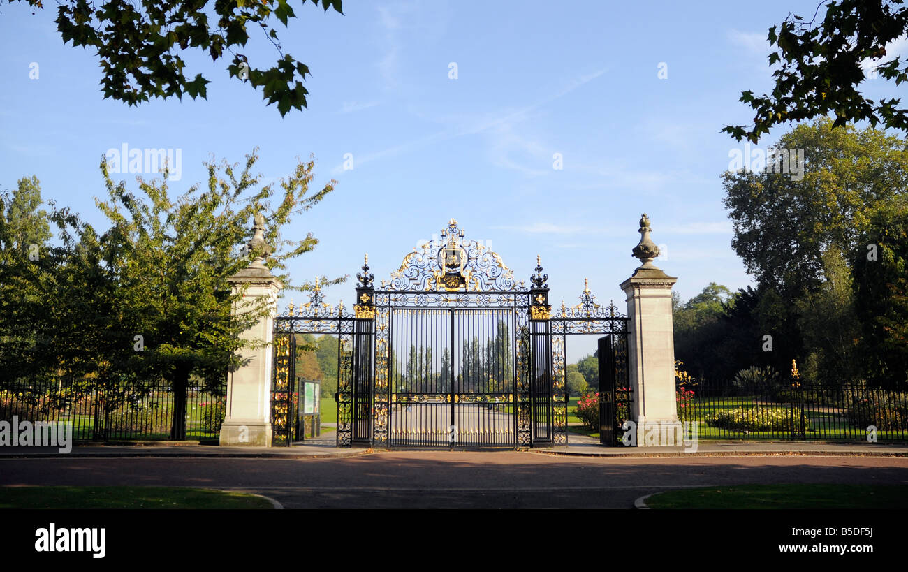 Le Jubilé gates Cercle Intérieur Regents Park Londres Banque D'Images