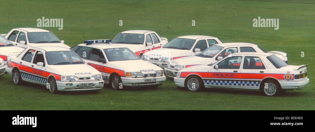 Un groupe de voitures de police à Newcastle Banque D'Images