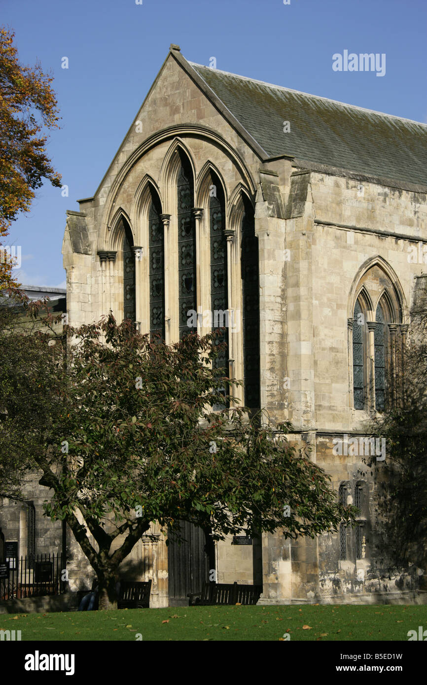 Ville de York, en Angleterre. La cathédrale de York Bibliothèque et Archives sont logés dans l'ancien Palais de l'archevêque dans Dean's Park. Banque D'Images