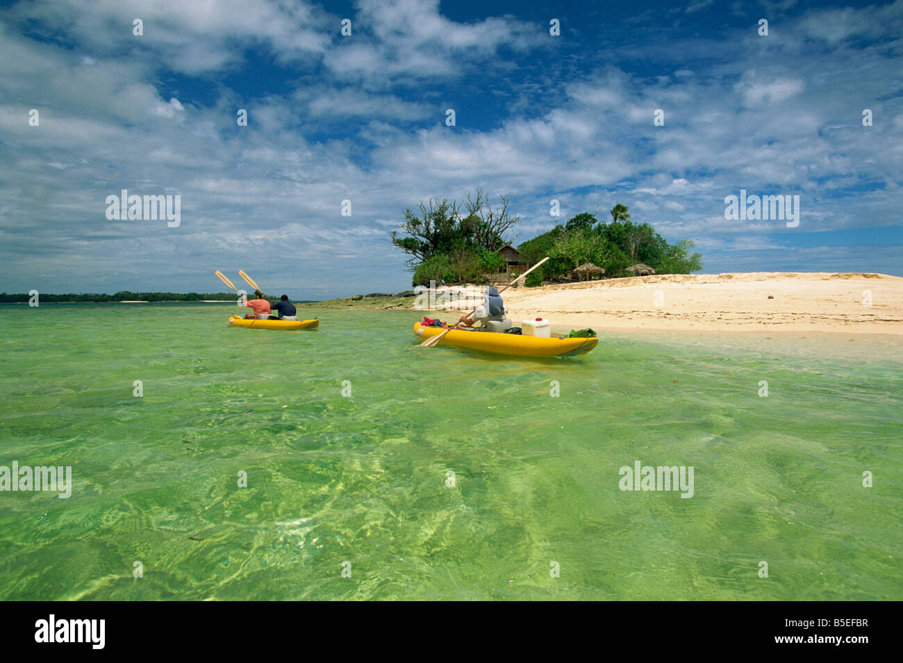 Kayak de mer avec le bord d'aventures, Efale, Vanuatu, îles du Pacifique, Pacifique Banque D'Images
