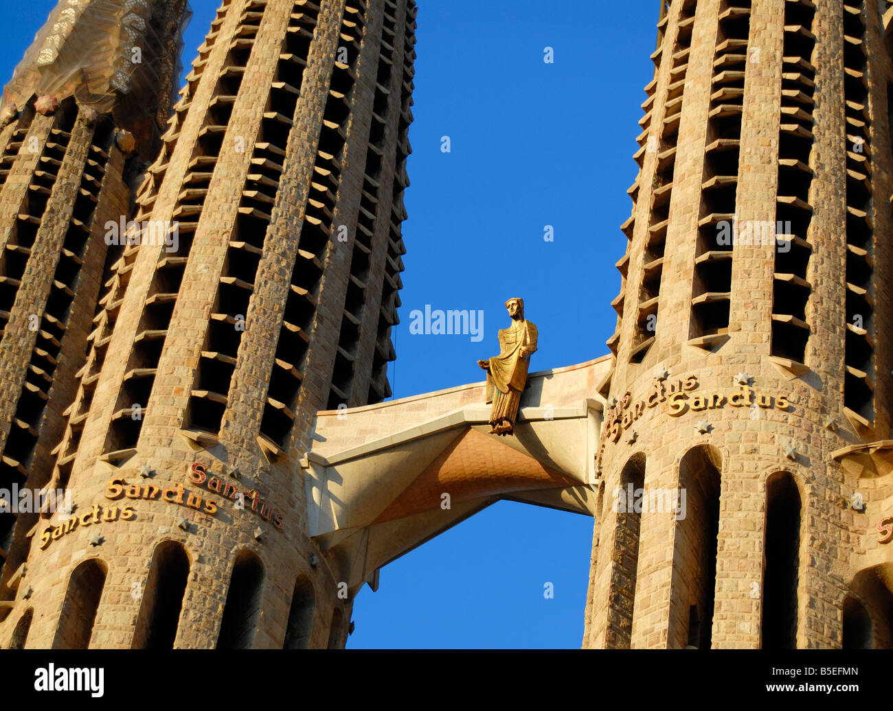 Statue de Jésus Christ ressuscité, La Sagrada Familia (Temple expiatoire de la Sainte Famille) à Barcelone, Catalogne, Espagne Banque D'Images