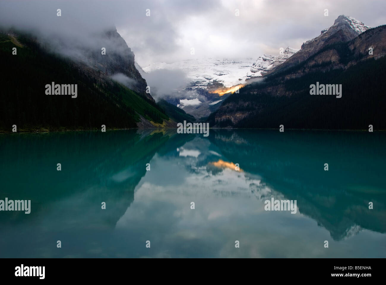 Lake Louise, Banff National Park, Alberta, Canada Banque D'Images