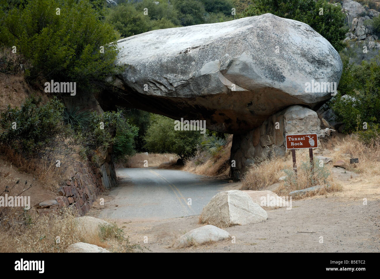 Rock Tunnel Sequoia National Park Banque D'Images