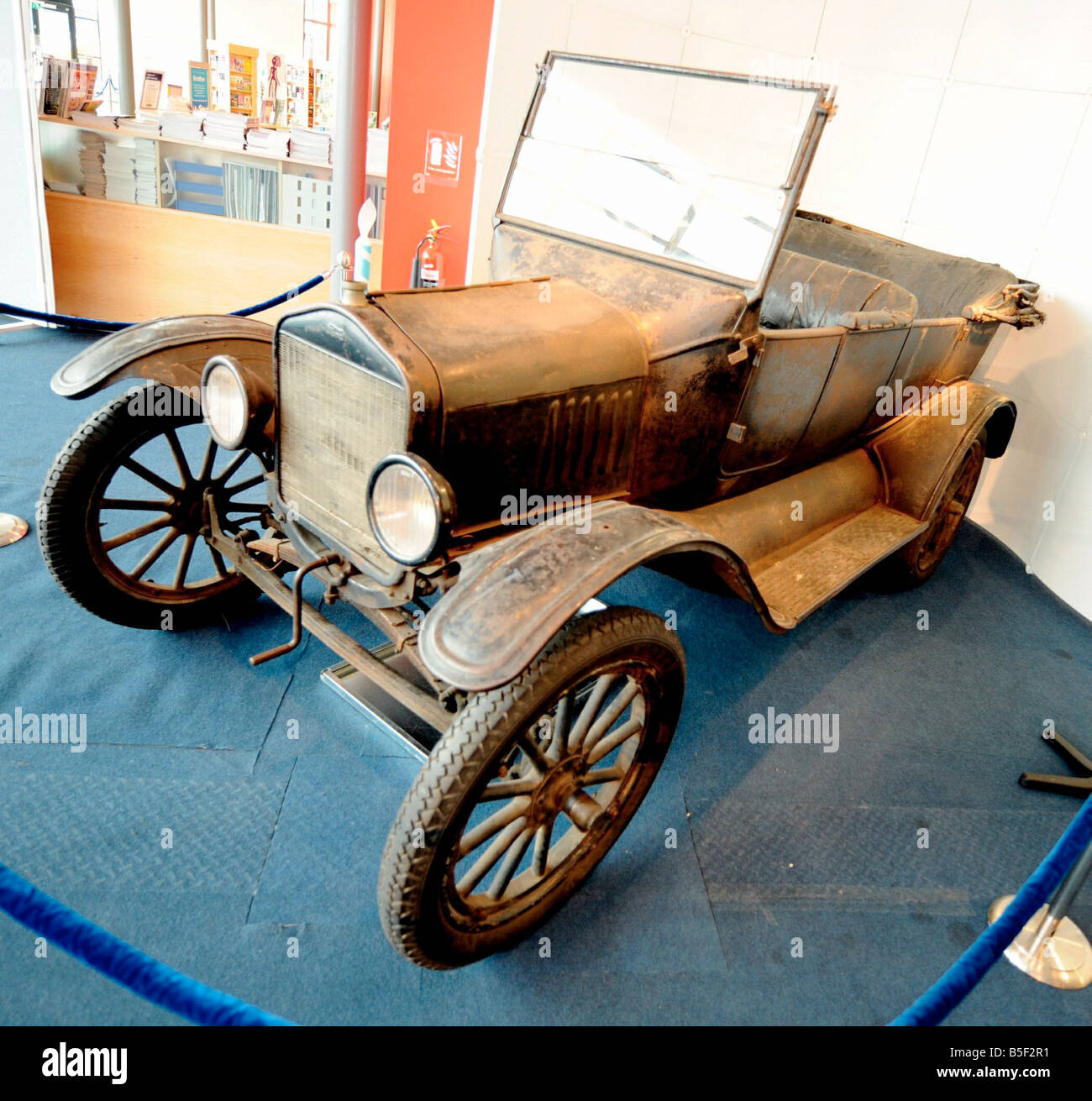 JB180308CARS 3.JPG ;*JAMES BALFOUR*;Coventry Transport Museum.;Le musée organise une fête pour célébrer certaines de ses voitures et motos les plus populaires.;. Ford Modèle T;Reporter : Helen Thomas. Banque D'Images