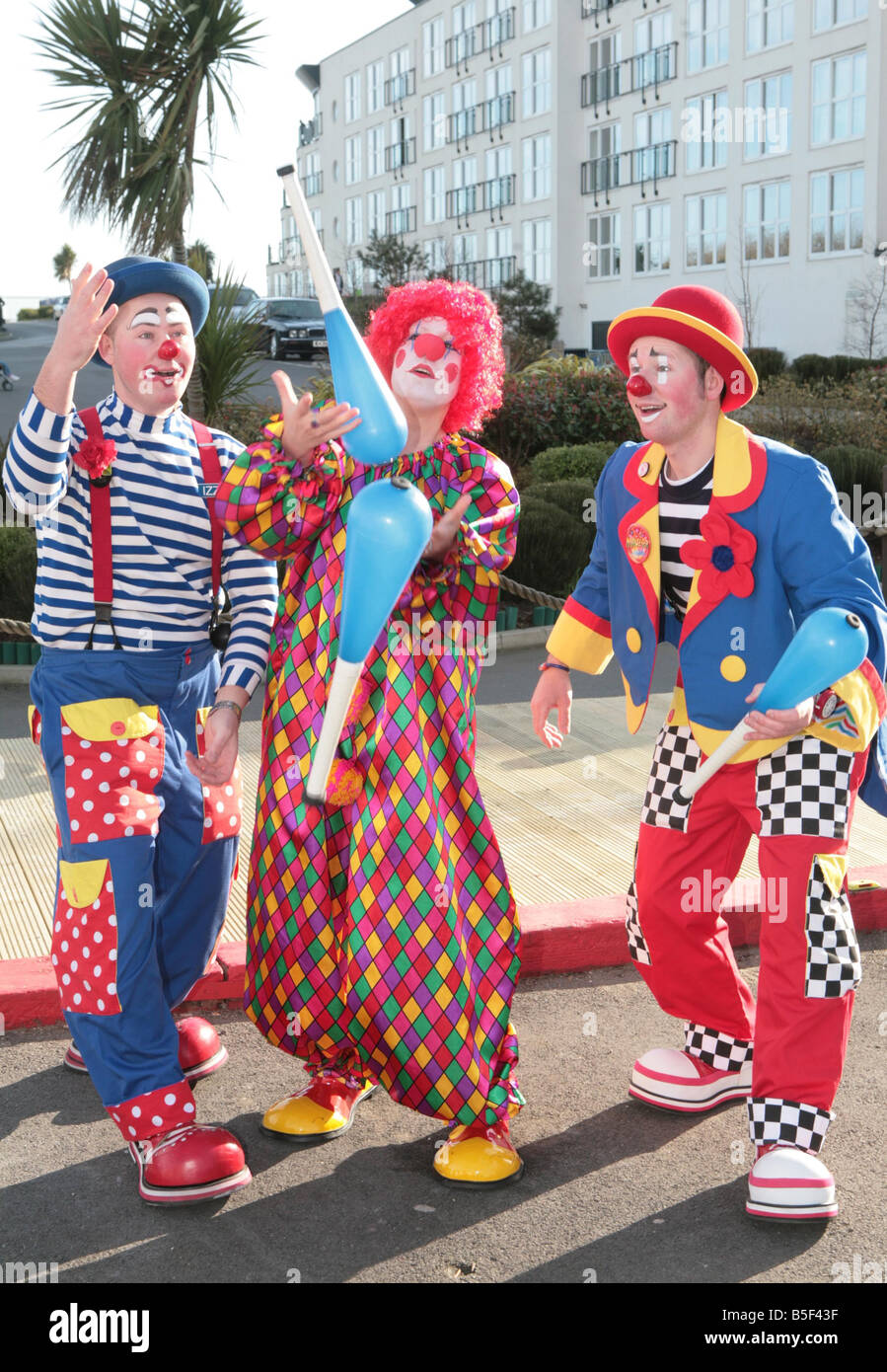 Mirror reporter beth neil comme clown au clown butlins Bognor Regis  convention Photo Stock - Alamy