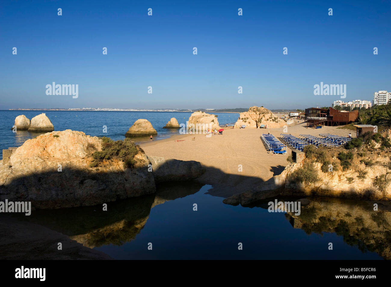La plage à Alvor , Algarve , Portugal Banque D'Images