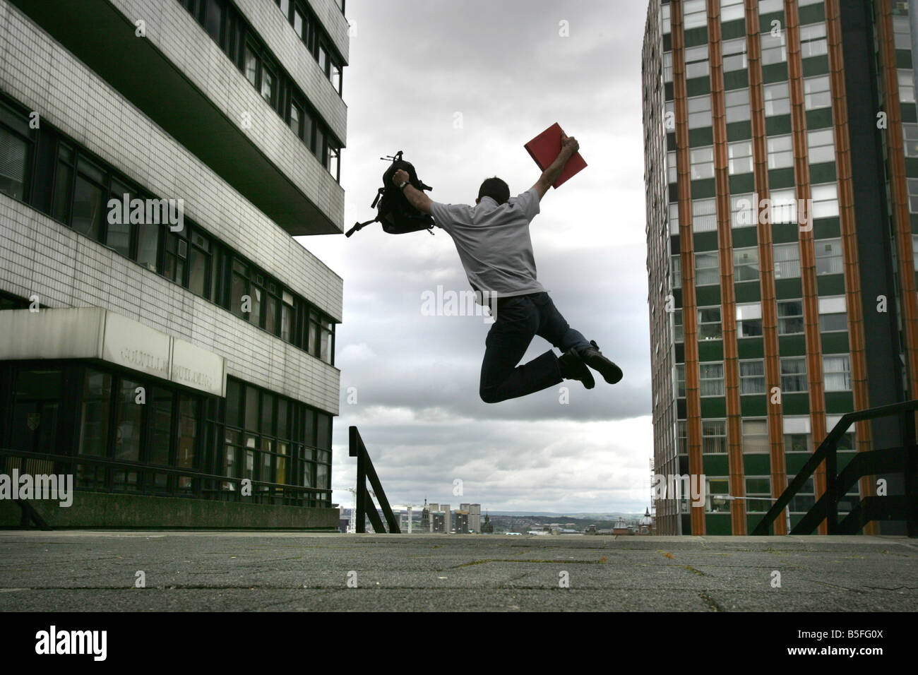 Vue générale d'un étudiant de l'Université Strathclyde à célébrer à Glasgow, Ecosse Banque D'Images