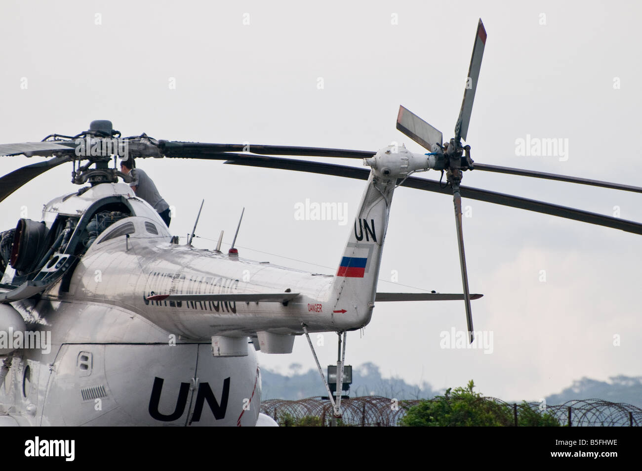 Un russe a fait l'hélicoptère de transport MI-8 utilisé par l'ONU en Sierra Leone Banque D'Images