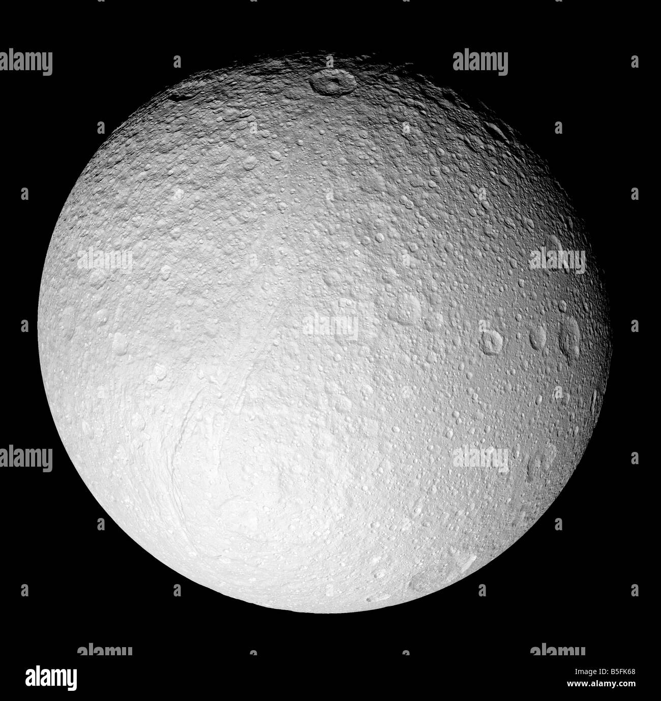Le pôle Sud de la lune de Saturne Téthys Banque D'Images