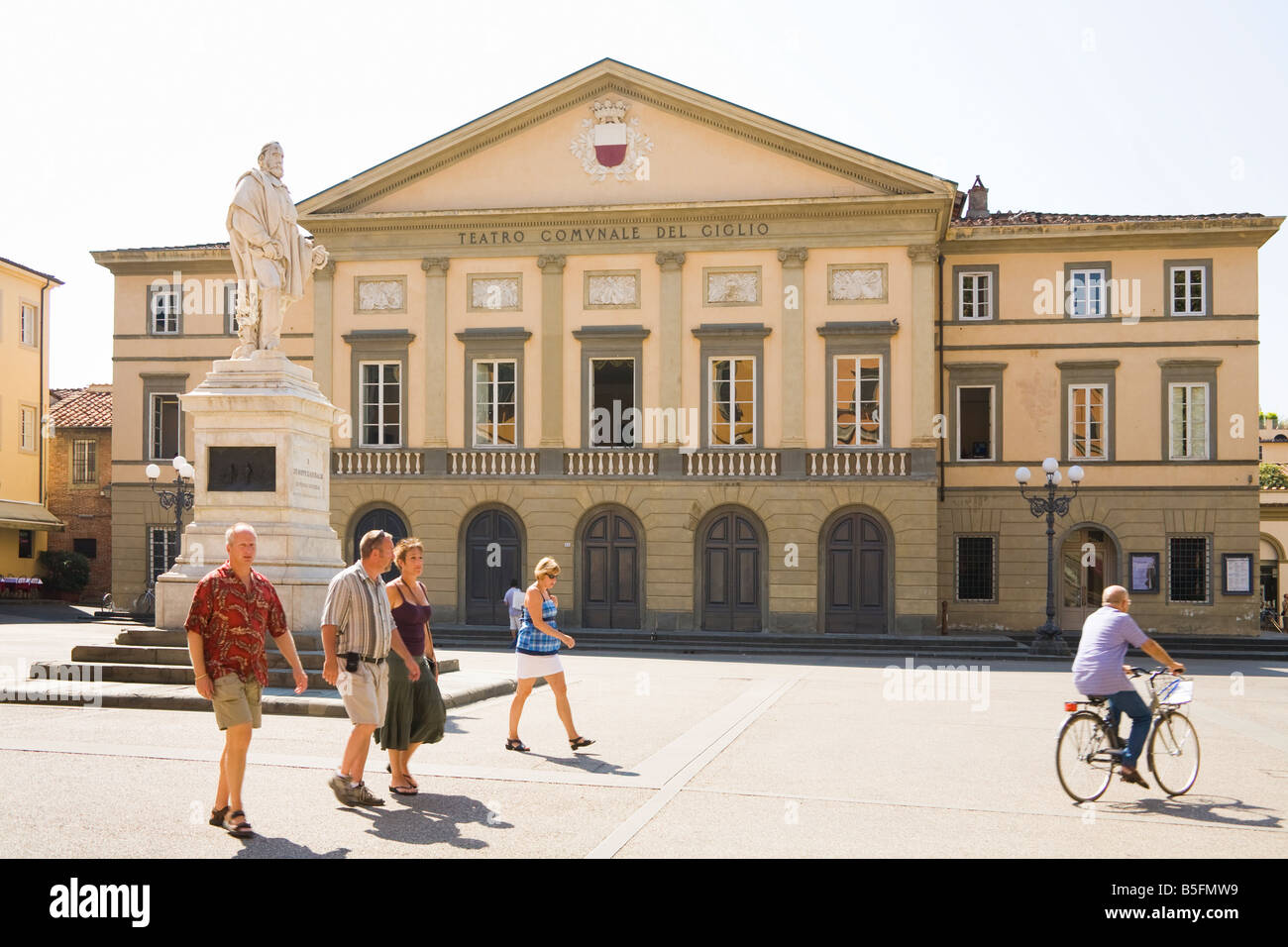 Teatro Comunale Del Giglio, Piazza del Giglio, Lucca, Toscane, Italie Banque D'Images