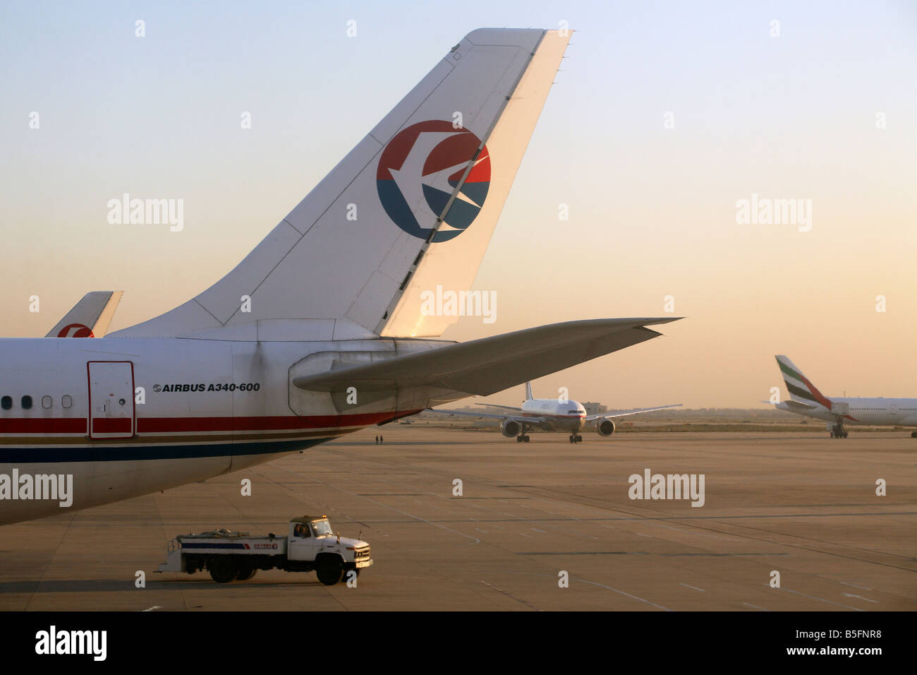 Queue d'un avion avec le logo de China Eastern Airlines, Shanghai, Chine Banque D'Images