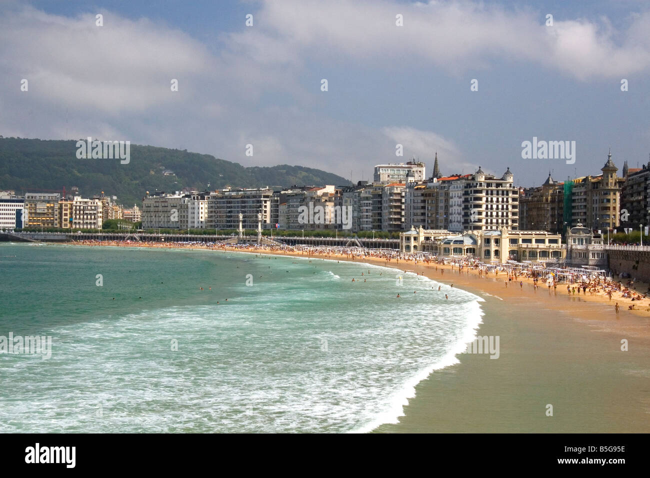 La Concha Bay dans la ville de Donostia San Sebastian Guipuzcoa Pays Basque nord de l'Espagne Banque D'Images