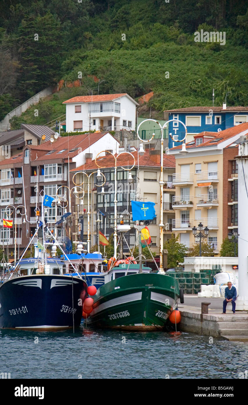 Le village de pêcheurs de Ribadesella Asturies Espagne du nord Banque D'Images