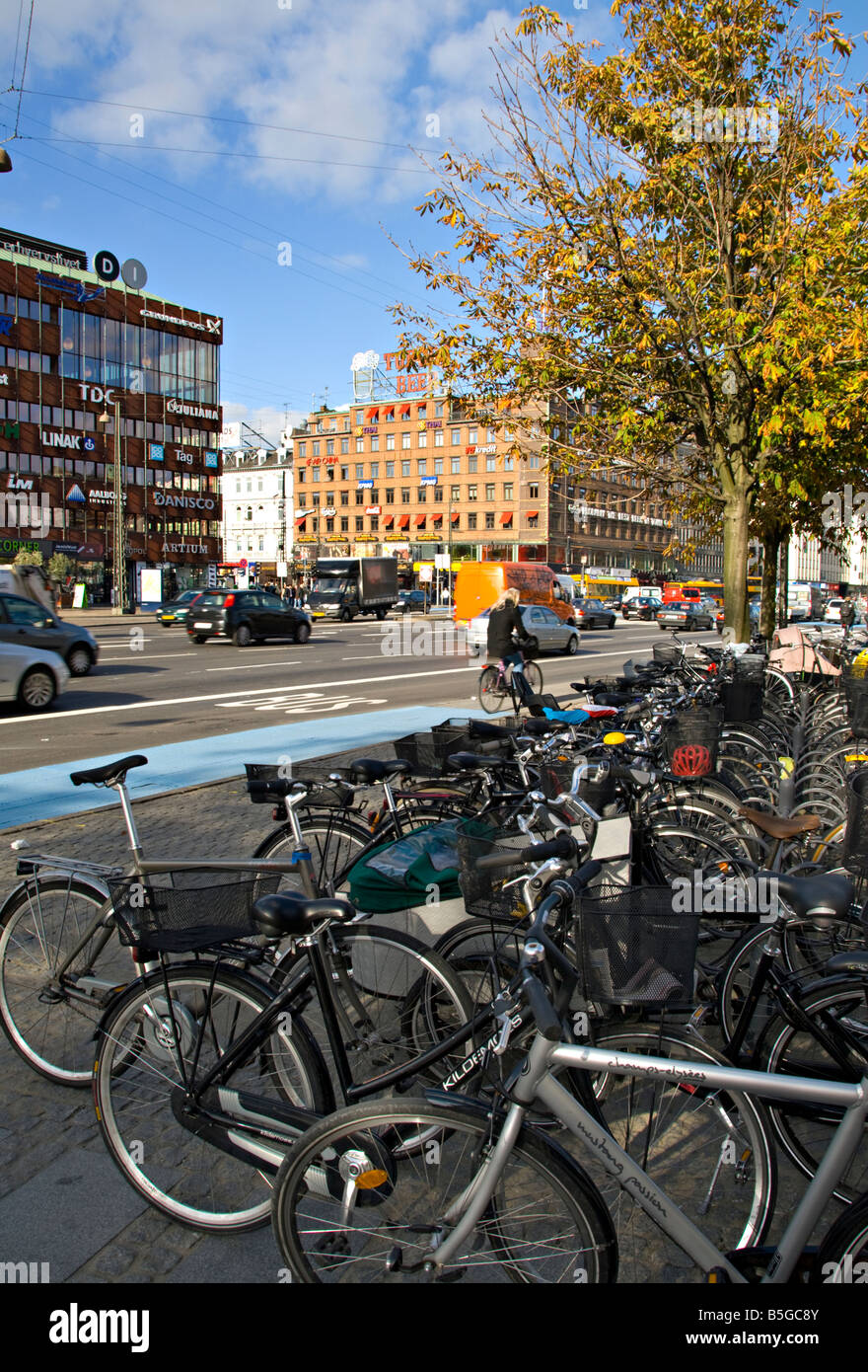 Les bicyclettes de H.C. Andersens Boulevard, Copenhague, Danemark. Banque D'Images