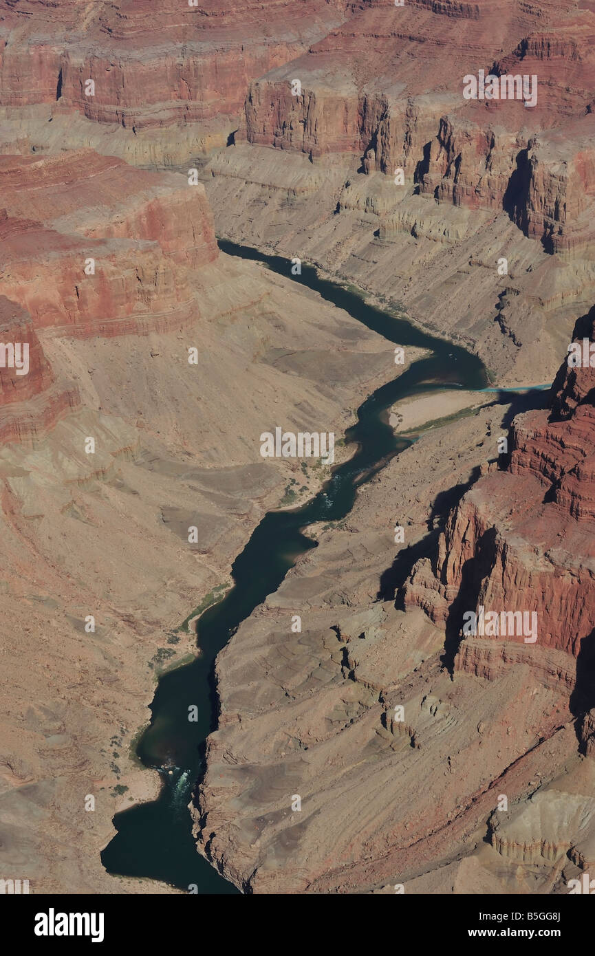 Vue aérienne de la rivière Colorado dans le Grand Canyon Banque D'Images