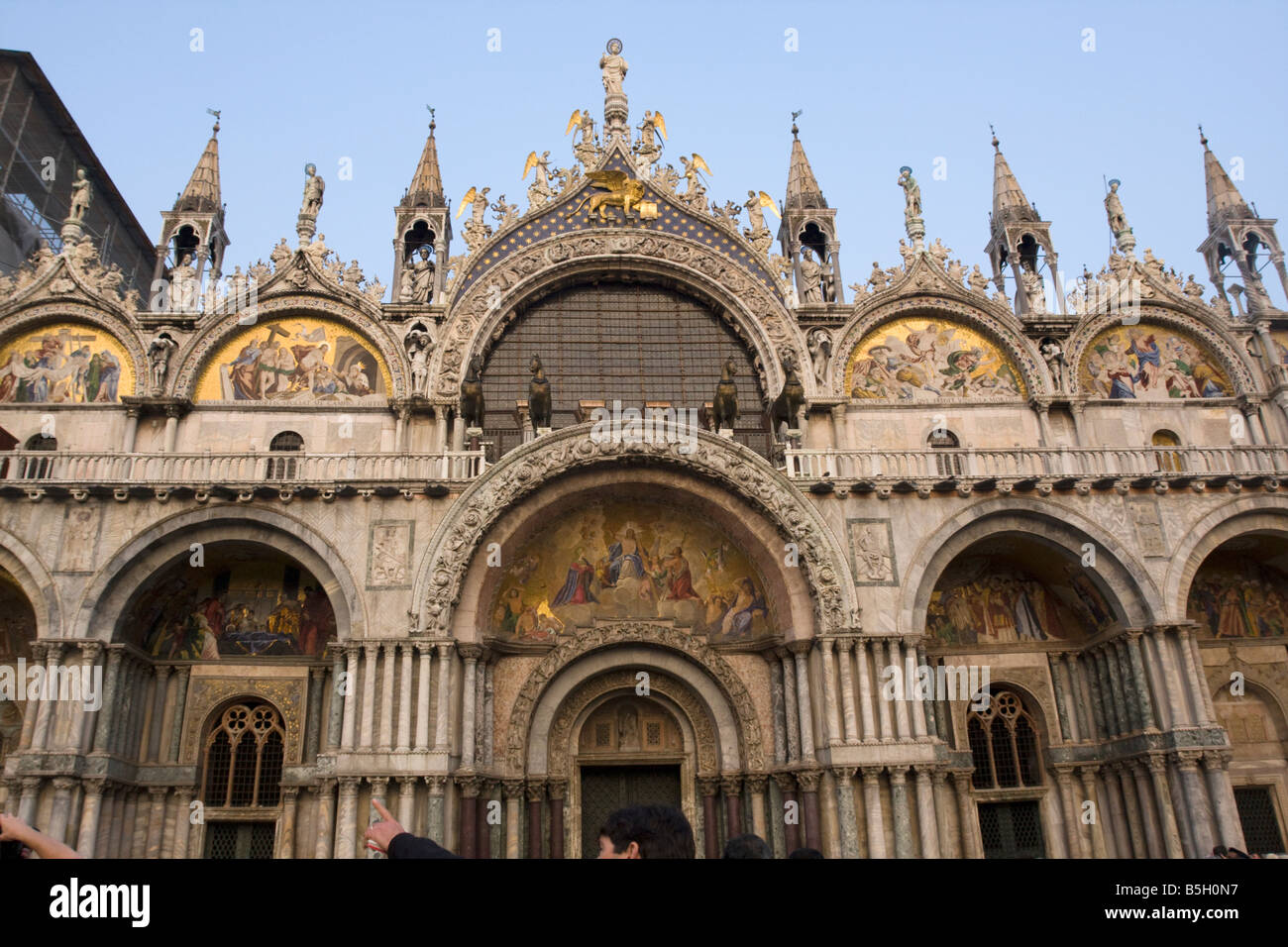 L'avant de la Cathédrale Saint Marc Venise Italie Europe EU Banque D'Images