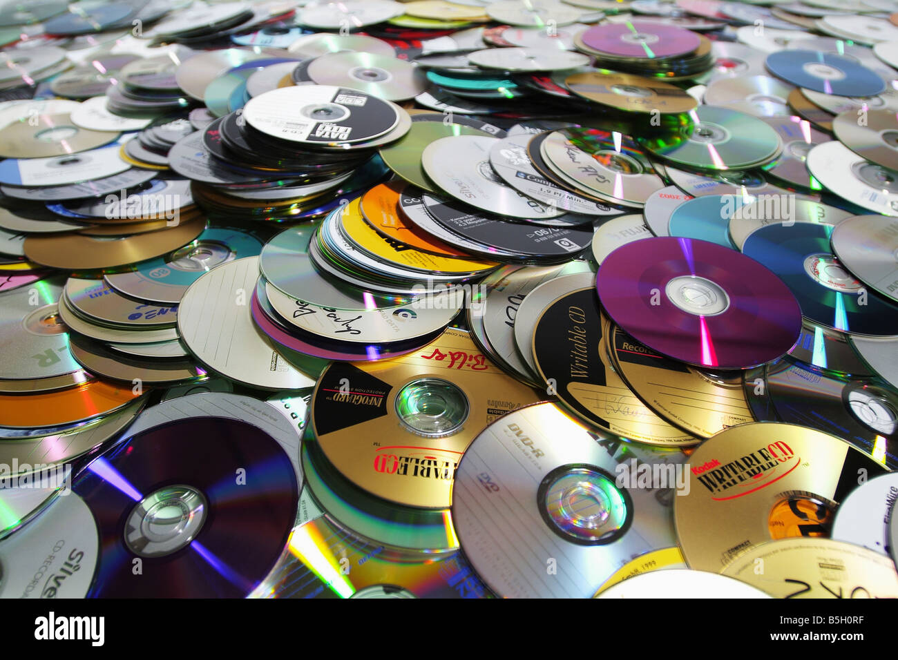 Tas de cd et dvd Photo Stock - Alamy